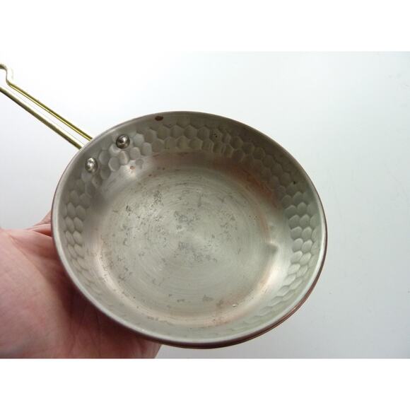 Vintage Cooper Small Sauce Pan - Picture 4 of 4